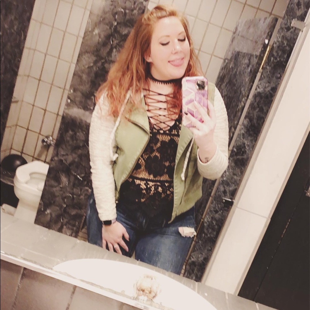 Meet your Posher, Brittany